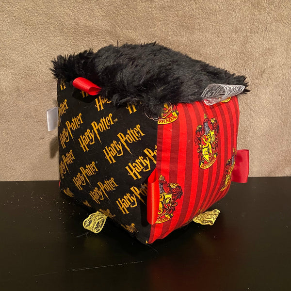 Gryffindor sensory cube